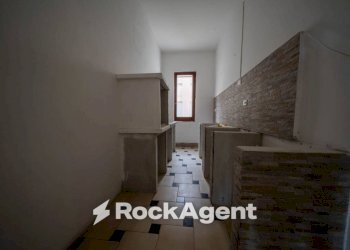 Salone - Appartamento via Pietro Maroncelli, 5, Sorso - foto 5