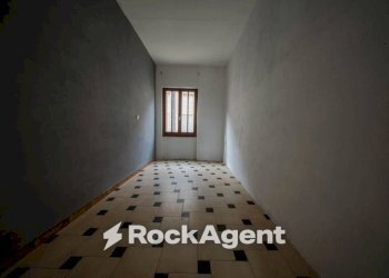 Interno palazzo - Appartamento via Pietro Maroncelli, 5, Sorso - foto 7