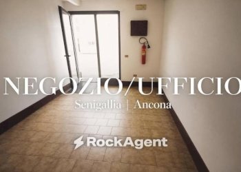 Interno palazzo - Shop via Raffaello Sanzio, 108, Senigallia - photo 1