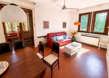 soggiorno - Four-room apartment via Spartaco, Bologna (neighborhood Massarenti) - photo 2
