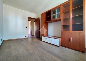 Trilocale via Giorgio Carrel, Aosta - foto 14
