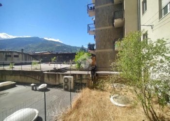 Trilocale via Giorgio Carrel, Aosta - foto 27