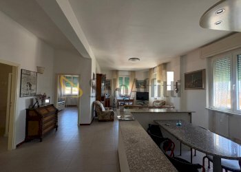 WhatsApp Image 2026-06-09 at 11.41.47 (3) - Four-room apartment Via Vittime Civili 16, Rimini - photo 7