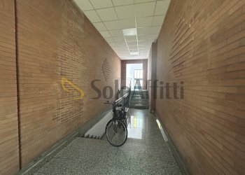 ANDRONE - Quadrilocale Via Cerano 1, Torino (zona Rebaudengo) - foto 3