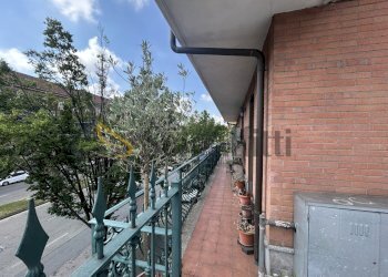 BALCONE PERIMETRALE - Quadrilocale Via Cerano 1, Torino (zona Rebaudengo) - foto 12