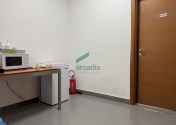 Zona break - Commercial Premises Via II Tratto e Inizio Statale 98 Modugno 83/q, Modugno - photo 10
