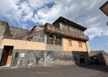 Prospetto esterno 2 - Independent house Via Mentana 58, Nicolosi - photo 1