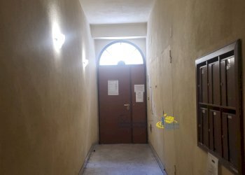INGRESSO CONDOMINIALE - Ufficio Strada Cavour 24, Parma - foto 1