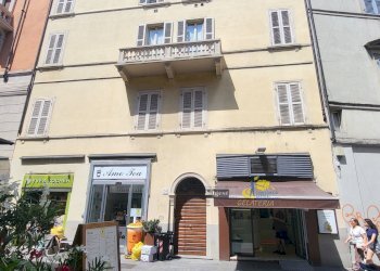 ESTERNO - Ufficio Strada Cavour 24, Parma - foto 2