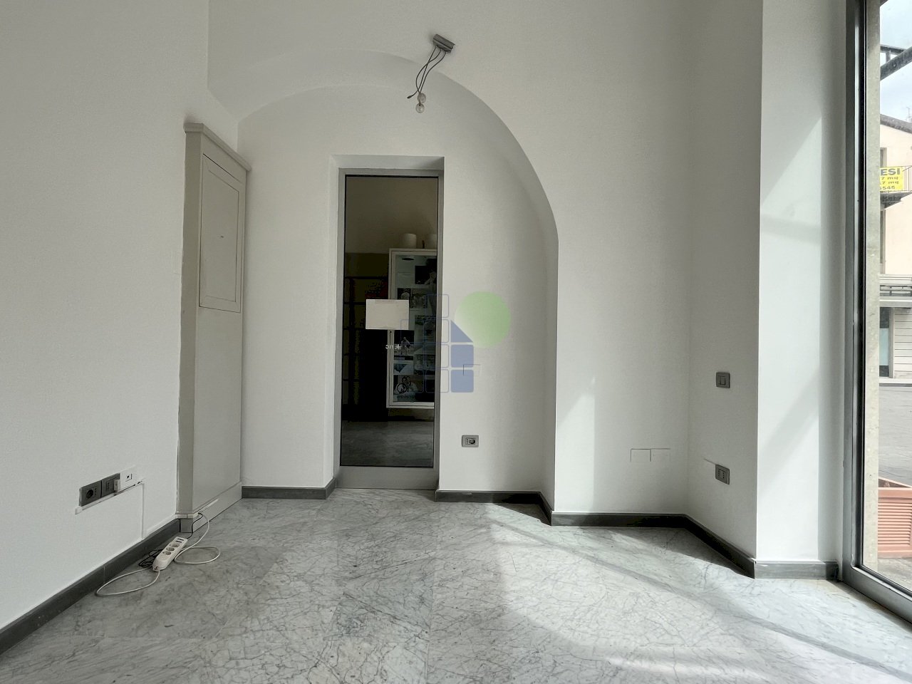 Area vendita - Commercial Premises Via Ricasoli 115, Livorno - photo 1