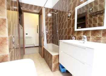 bagno con vasca - Bilocale Via Milano, Rho - foto 11