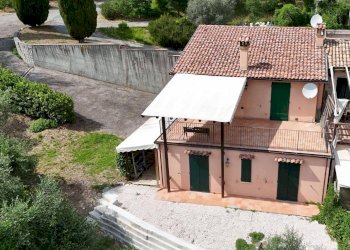sat 6 - Villa a Schiera Via Gorolo 63, Borghi - foto 2