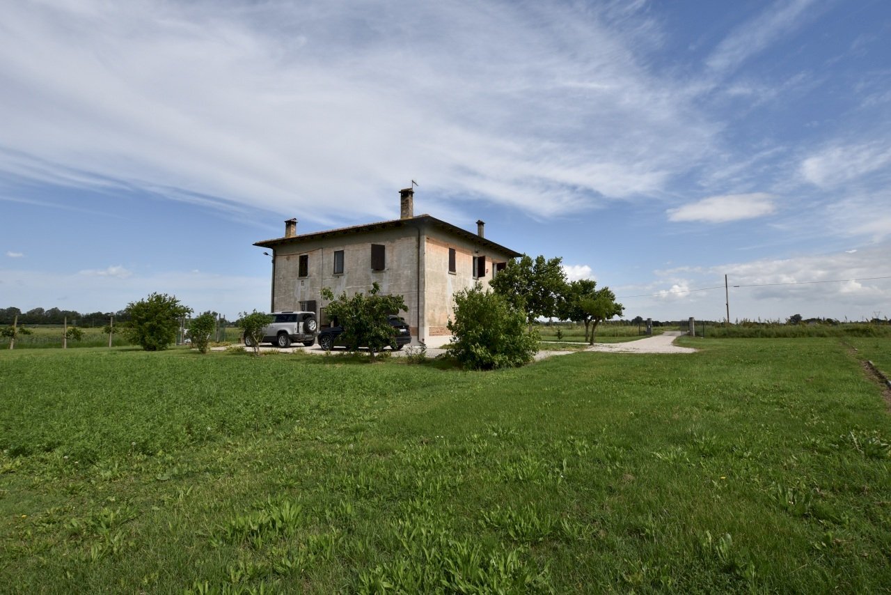 Facciata - Casale Via Montefiorino 1, Malalbergo - photo 2