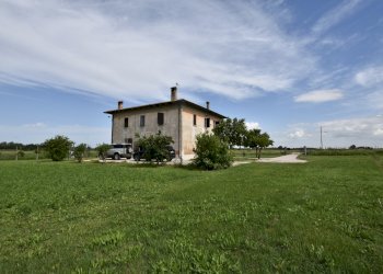 Facciata - Casale Via Montefiorino 1, Malalbergo - foto 2
