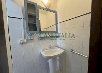 5863835892395478982 - Attic Via Sant'Ottavio 56b, Torino (neighborhood Vanchiglia) - photo 7