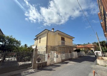 20 - Quadrilocale Via San Eugenio 7, Diano Castello - foto 13