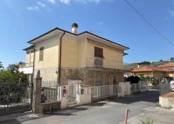 5 - Quadrilocale Via San Eugenio 7, Diano Castello - foto 14