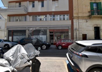 1-4000 - Commercial Premises Via g. Candido 1, Lecce - photo 1