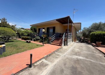 WhatsApp Image 2026-06-09 at 18.26.24 (1) - Villa Mascalucia - foto 2