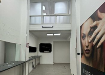 1 - Commercial Premises Genova (neighborhood San Fruttuoso) - photo 1