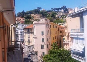 5 vista 2 - Three-room apartment Via Alessandro Volta 36, Sanremo - photo 10