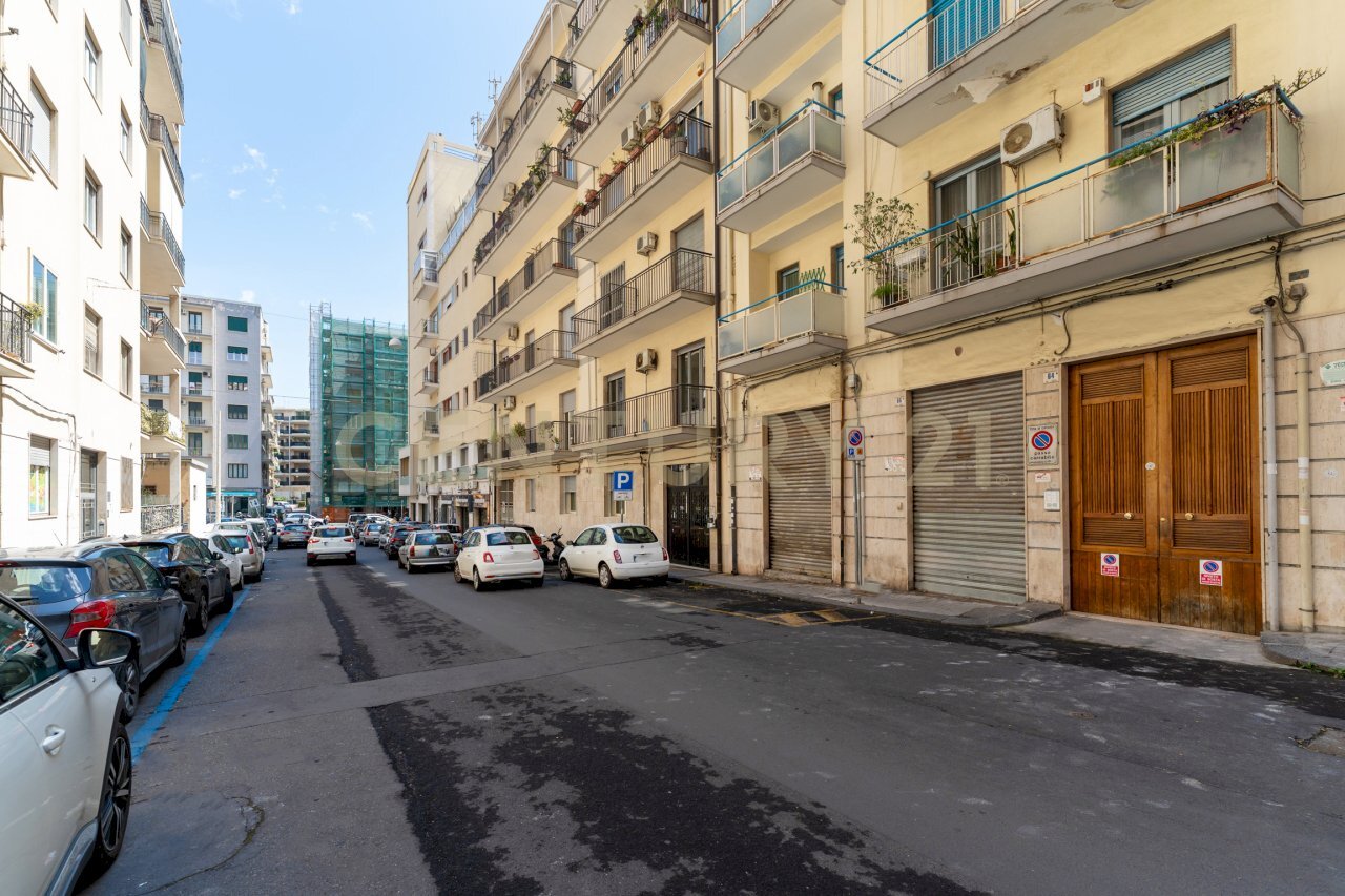 Via Genova affitto (2) - Four-room apartment Via Genova 64, Catania - photo 1
