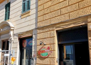 8.0 EDIFICIO - Pizzeria Lungomare di Pegli 39R, Genova (neighborhood Pegli) - photo 25