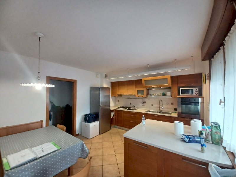 a4b1c29d-be4f-4162-a2ce-11680dc61e25 - Appartamento Trento - foto 2