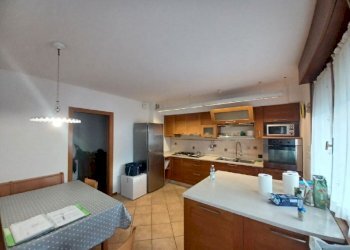 a4b1c29d-be4f-4162-a2ce-11680dc61e25 - Appartamento Trento - foto 2