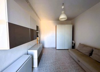 6050748153243308766.jpg - One-room apartment Via Dei Tulipani 1, Milano (neighborhood Giambellino) - photo 3