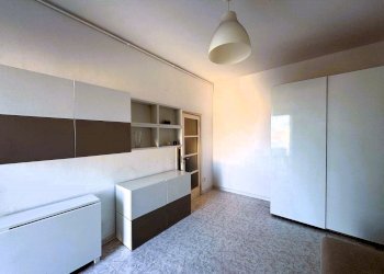 6050748153243308759.jpg - One-room apartment Via Dei Tulipani 1, Milano (neighborhood Giambellino) - photo 13