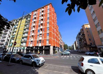 6050748153243308735.jpg - One-room apartment Via Dei Tulipani 1, Milano (neighborhood Giambellino) - photo 30