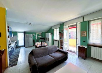 5902338852569943418.jpg - One-room apartment Via delle Betulle 2, Milano (neighborhood Quartiere degli Olmi) - photo 13