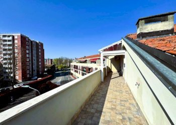 5902338852569943448.jpg - One-room apartment Via delle Betulle 2, Milano (neighborhood Quartiere degli Olmi) - photo 17