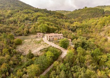 DJI_0881.jpg - Stabile - Palazzo SR 222 Chiantigiana 40, Castellina in Chianti - foto 2