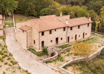 DJI_0834.jpg - Stabile - Palazzo SR 222 Chiantigiana 40, Castellina in Chianti - foto 8