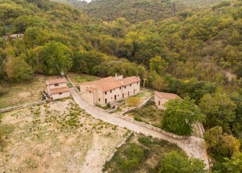 DJI_0847.jpg - Stabile - Palazzo SR 222 Chiantigiana 40, Castellina in Chianti - foto 13