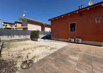 ESTERNA - Villa Via Perugia, Brescia (neighborhood Chiesanuova) - photo 5