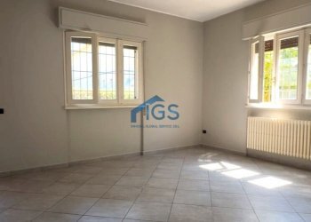 SOGGIORNO - Villa Via Perugia, Brescia (neighborhood Chiesanuova) - photo 11