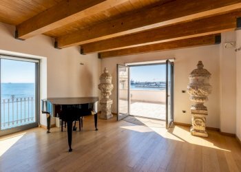 sala riunione - Hotel - Accommodation facility Via Giovanni Paisiello 56, Taranto - photo 3