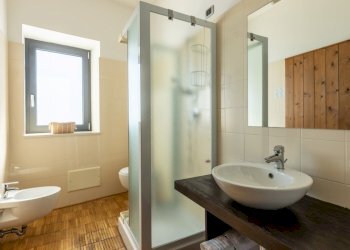 bagno - Hotel - Accommodation facility Via Giovanni Paisiello 56, Taranto - photo 16