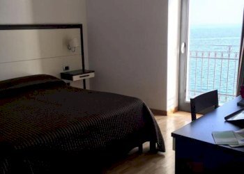 camera da letto - Hotel - Accommodation facility Via Giovanni Paisiello 56, Taranto - photo 26