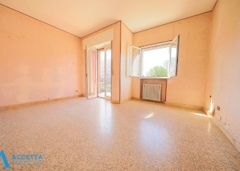 Soggiorno - Quadrilocale Via Ancona 315, Taranto - foto 5