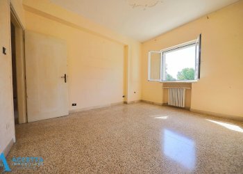 Camera da letto - Quadrilocale Via Ancona 315, Taranto - foto 11