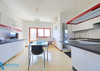 Cucina.jpg - Trilocale Via Gobetti 8, Taranto - foto 8