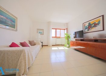 Soggiorno.jpg - Trilocale Via Gobetti 8, Taranto - foto 24