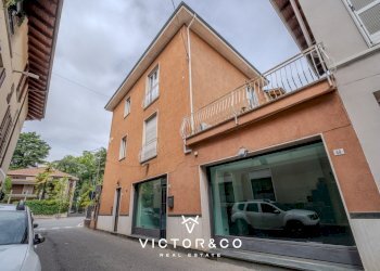 Soluzione indipendente in vendita, Oleggio centro - Villa Via Valle 70, Oleggio - photo 1