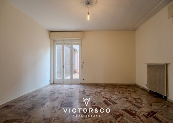 Soluzione indipendente in vendita, Oleggio centro - Villa Via Valle 70, Oleggio - photo 4