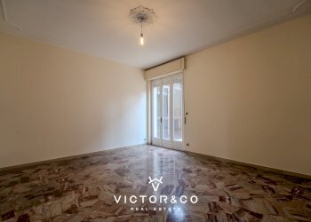 Soluzione indipendente in vendita, Oleggio centro - Villa Via Valle 70, Oleggio - photo 6