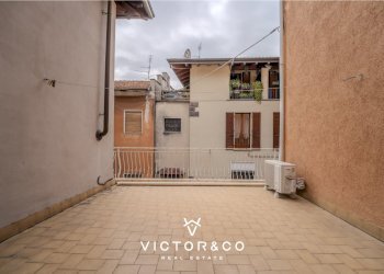 Soluzione indipendente in vendita, Oleggio centro - Villa Via Valle 70, Oleggio - photo 17
